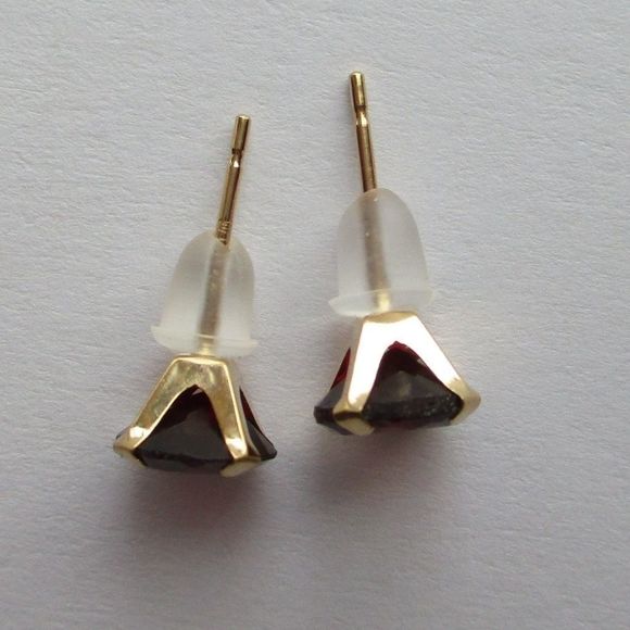 14 K Gold Garnet Stud Earrings - Picture 2 of 6